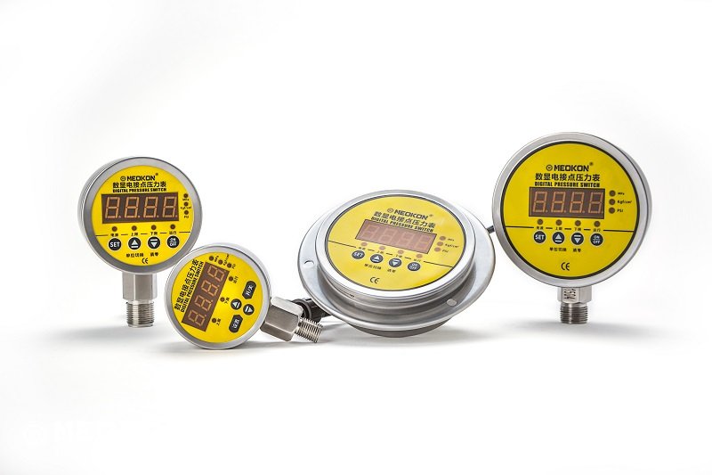 數(shù)顯電接點(diǎn)壓力表.jpg